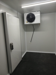 Walk-In Box Door in San Jose