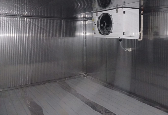 Stainless Steel Floor Panels That Hold Up 